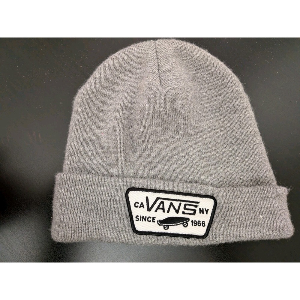 Vans‎ Off the Wall Beanie Knit Cap Skate Hat Gray OS Winter Wear Stretch